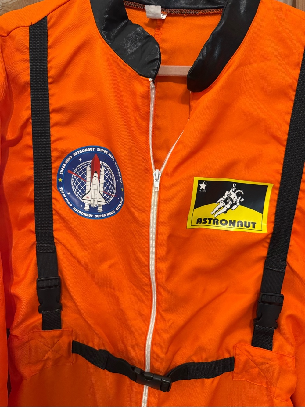 Adult Unisex Astronaut Costume - Picture 3 of 14